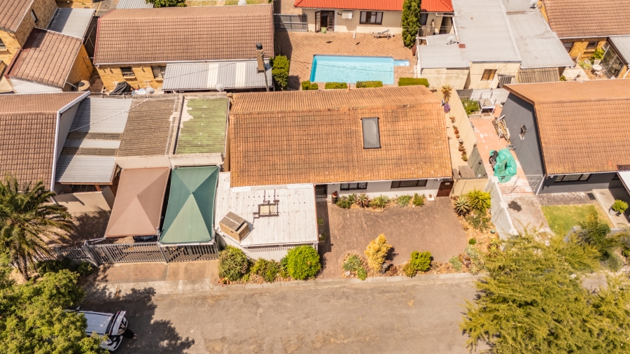 3 Bedroom Property for Sale in Groenvallei Western Cape